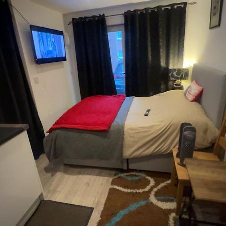 Cozy Small Studio Peterborough Dış mekan fotoğraf